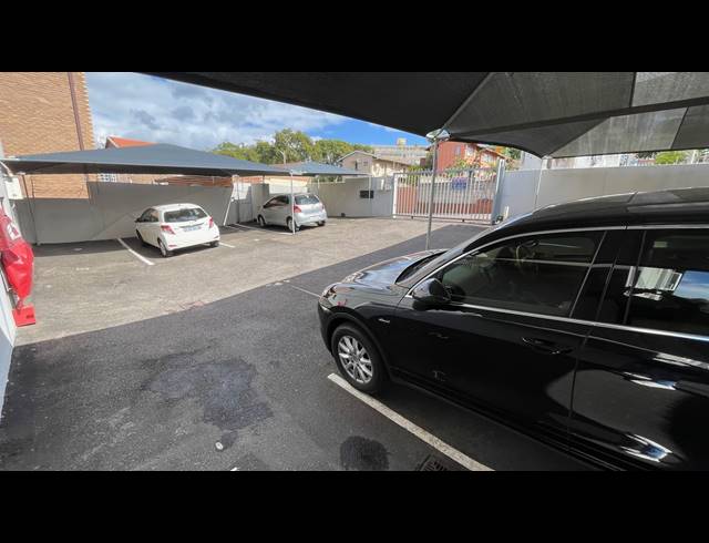 1 BEDROOM APARTMENT FOR SALE IN ESSENWOOD